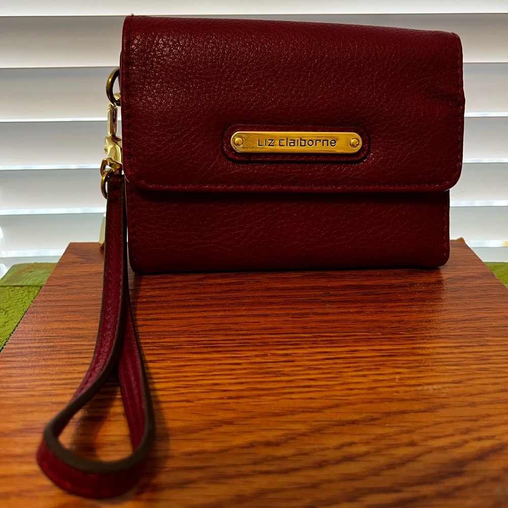 Burgundy leather Liz Claiborne wallet